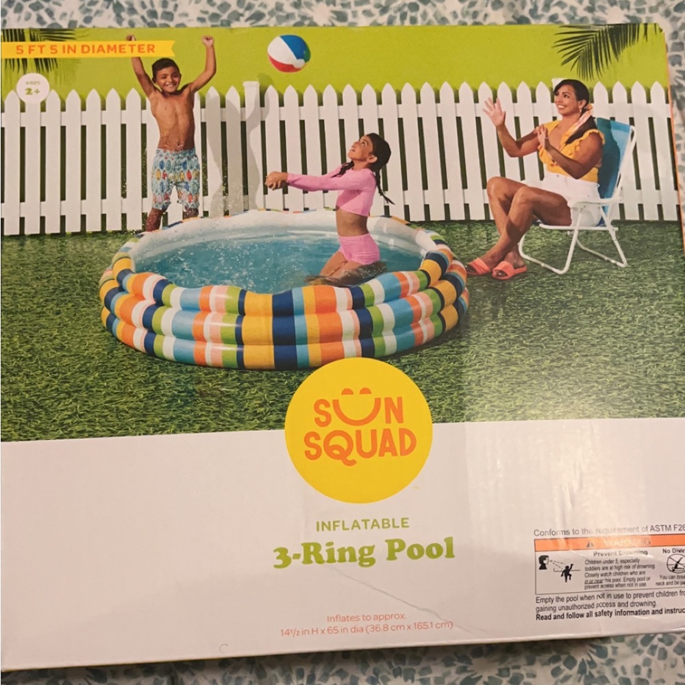 Sun Squad Inflatable 3 Ring pool